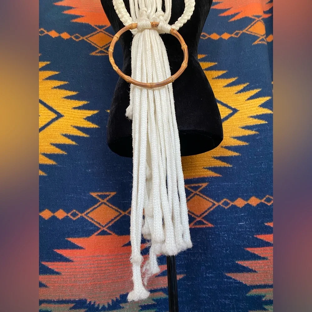 Vintage Macrame Cord Twine Owl Wall Hanger Towel holder!